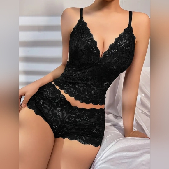 New! Elegant Black Lace Camisole Set NWT! - Picture 1 of 3
